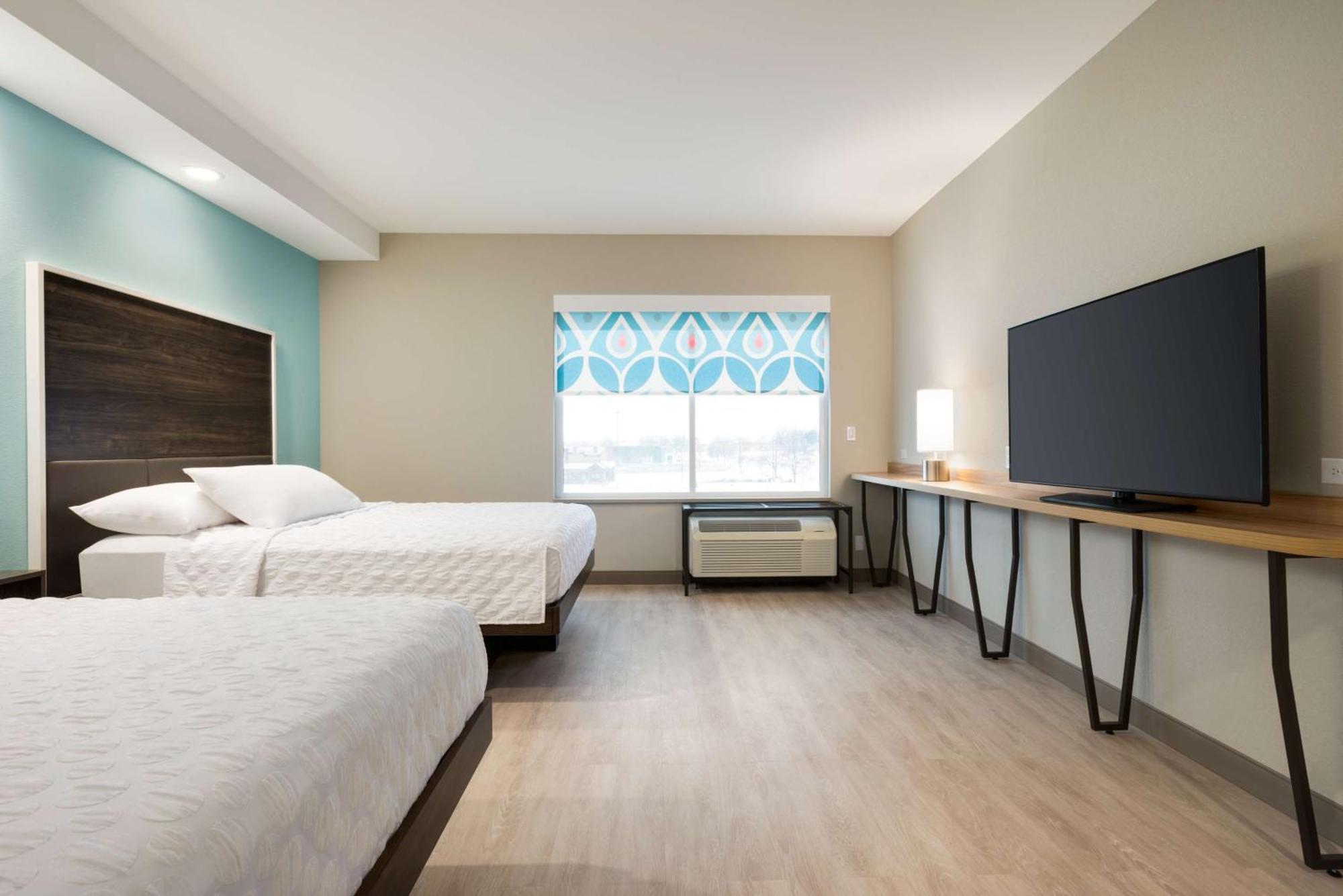 Tru By Hilton Cedar Rapids Westdale Otel Dış mekan fotoğraf