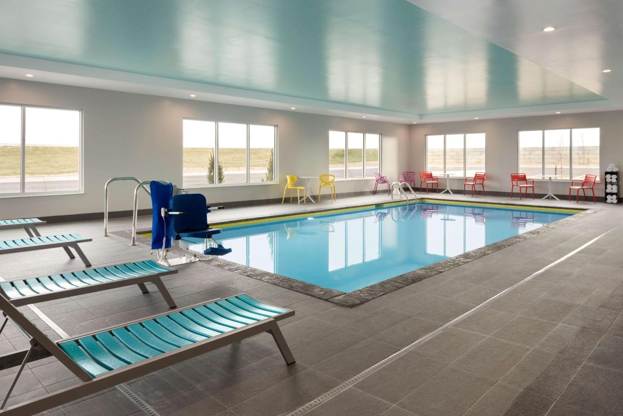 Tru By Hilton Cedar Rapids Westdale Otel Dış mekan fotoğraf