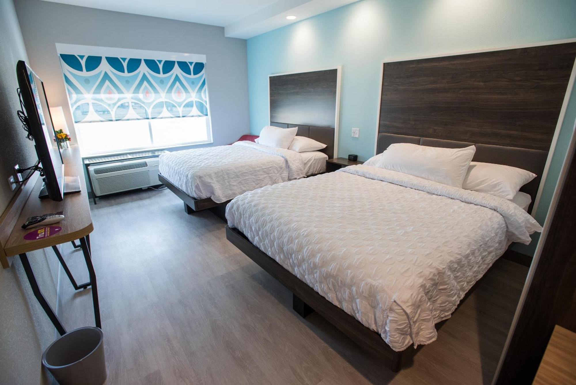 Tru By Hilton Cedar Rapids Westdale Otel Dış mekan fotoğraf
